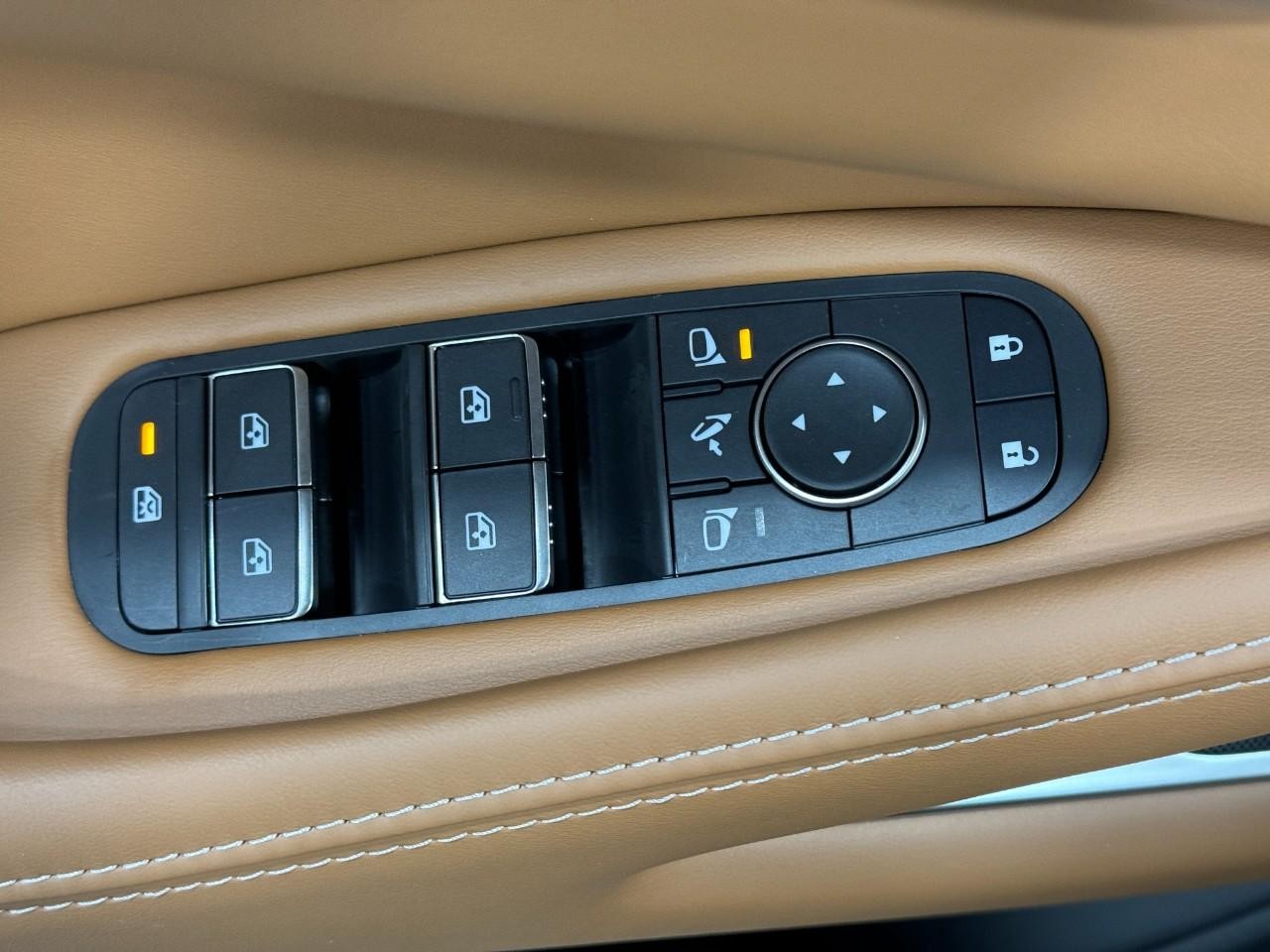 INFINITI QX60 Vehicle Full-screen Gallery Image 27