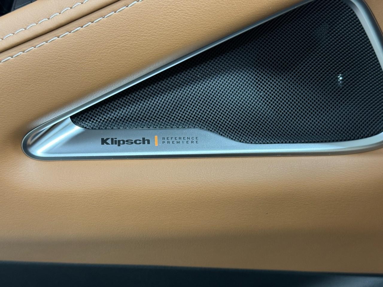 INFINITI QX60 Vehicle Full-screen Gallery Image 28