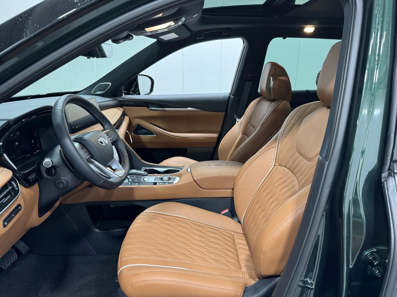 INFINITI QX60 Vehicle Full-screen Gallery Image 29