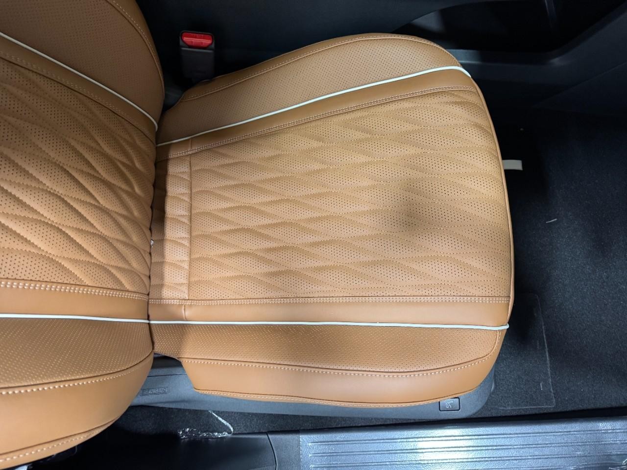 INFINITI QX60 Vehicle Full-screen Gallery Image 22