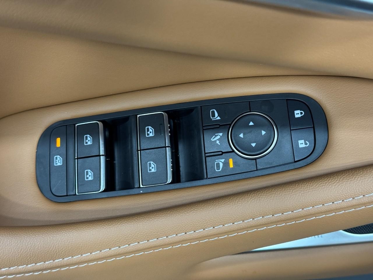 INFINITI QX60 Vehicle Full-screen Gallery Image 27