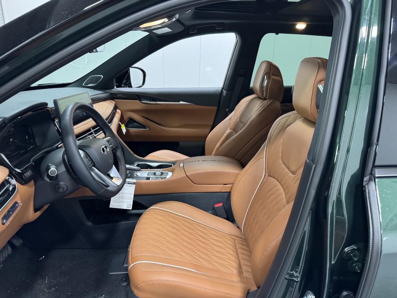 INFINITI QX60 Vehicle Full-screen Gallery Image 29