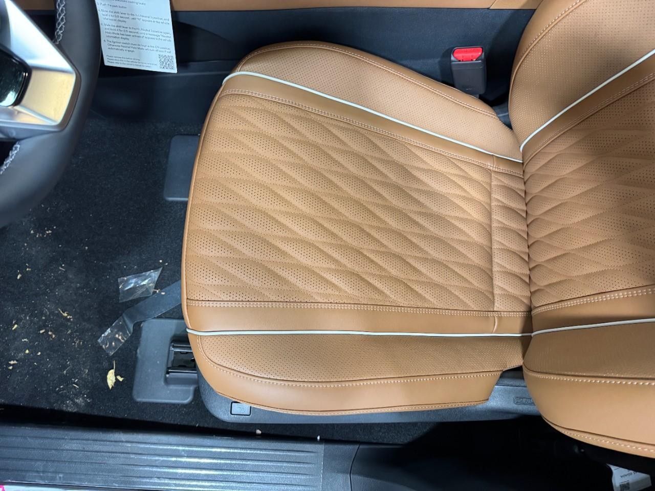 INFINITI QX60 Vehicle Full-screen Gallery Image 30