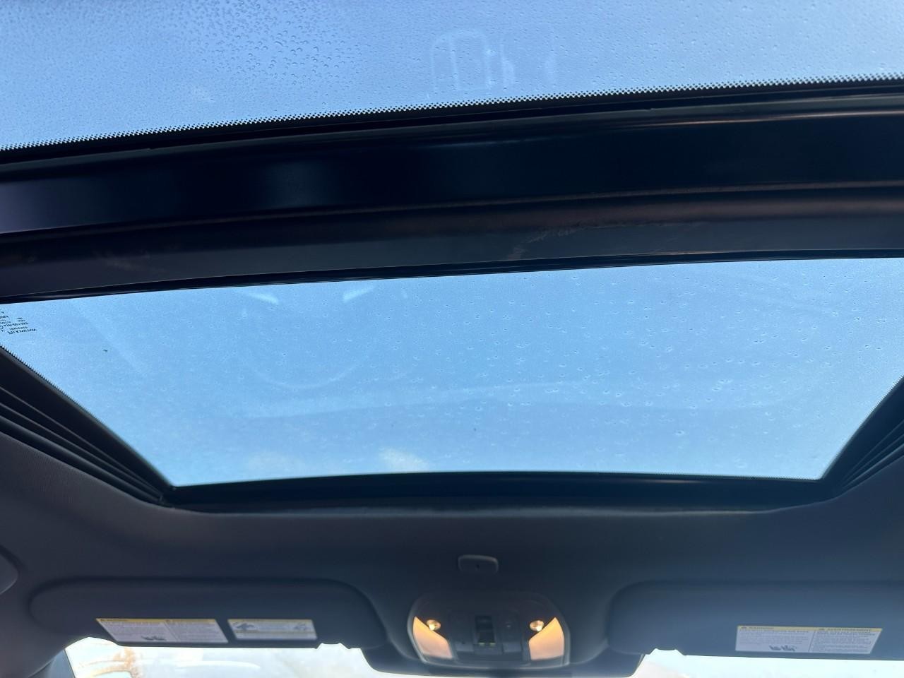 INFINITI QX60 Vehicle Full-screen Gallery Image 13