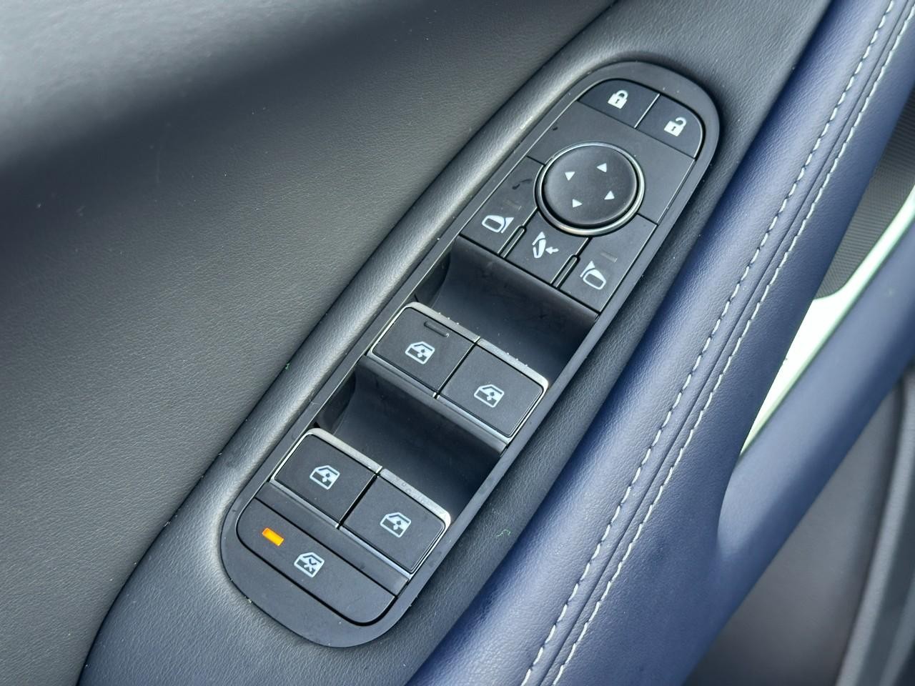 INFINITI QX60 Vehicle Full-screen Gallery Image 22