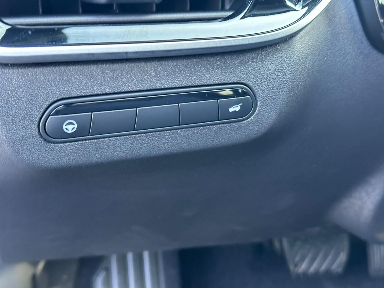 INFINITI QX60 Vehicle Full-screen Gallery Image 25