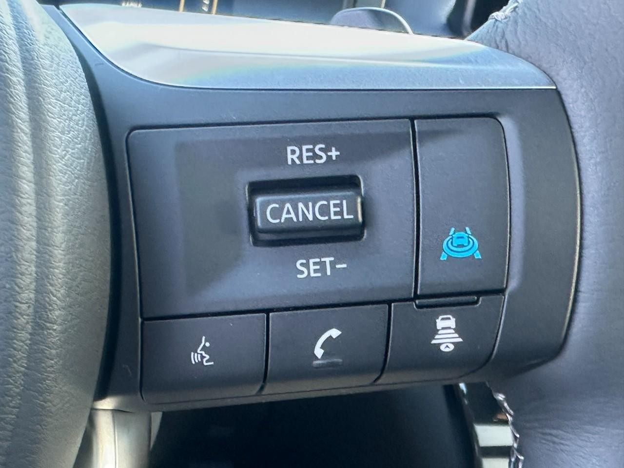 INFINITI QX60 Vehicle Full-screen Gallery Image 27