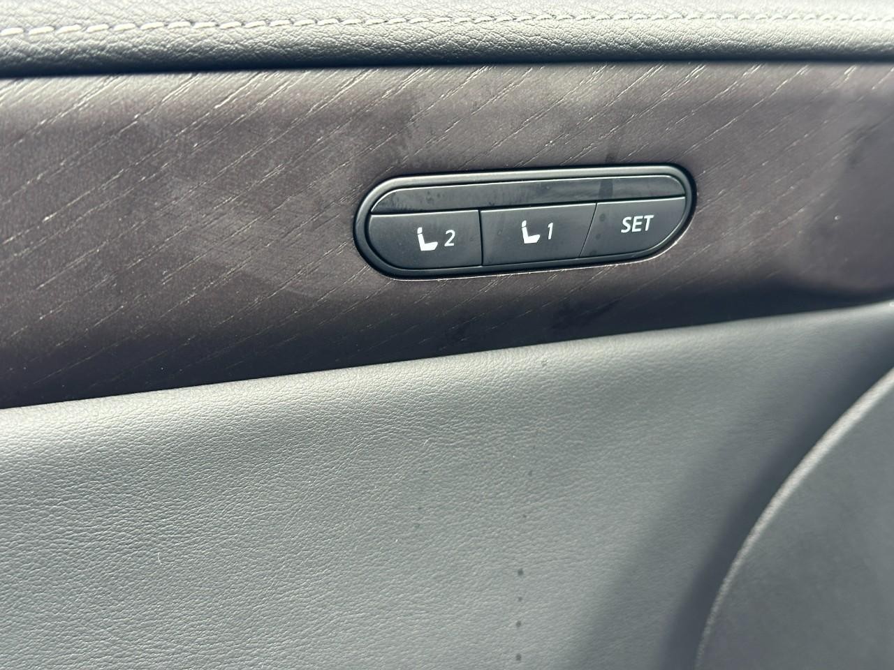 INFINITI QX60 Vehicle Full-screen Gallery Image 25