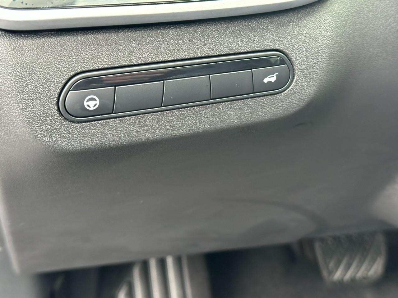 INFINITI QX60 Vehicle Full-screen Gallery Image 26