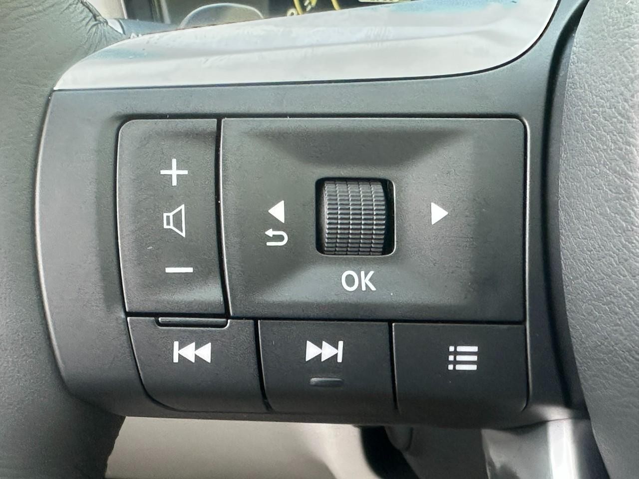 INFINITI QX60 Vehicle Full-screen Gallery Image 27