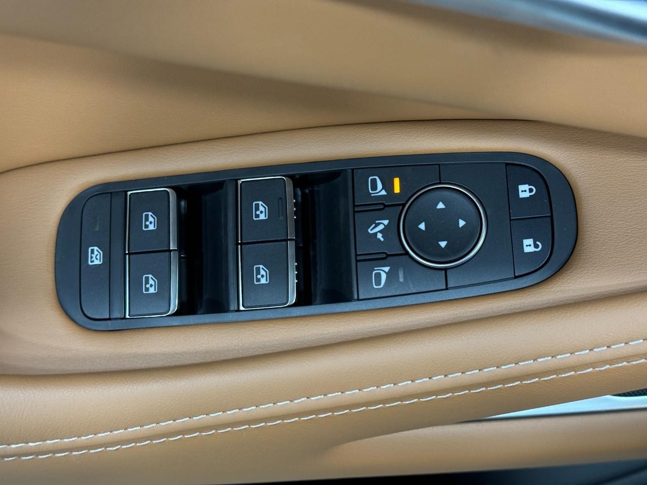 INFINITI QX60 Vehicle Full-screen Gallery Image 27