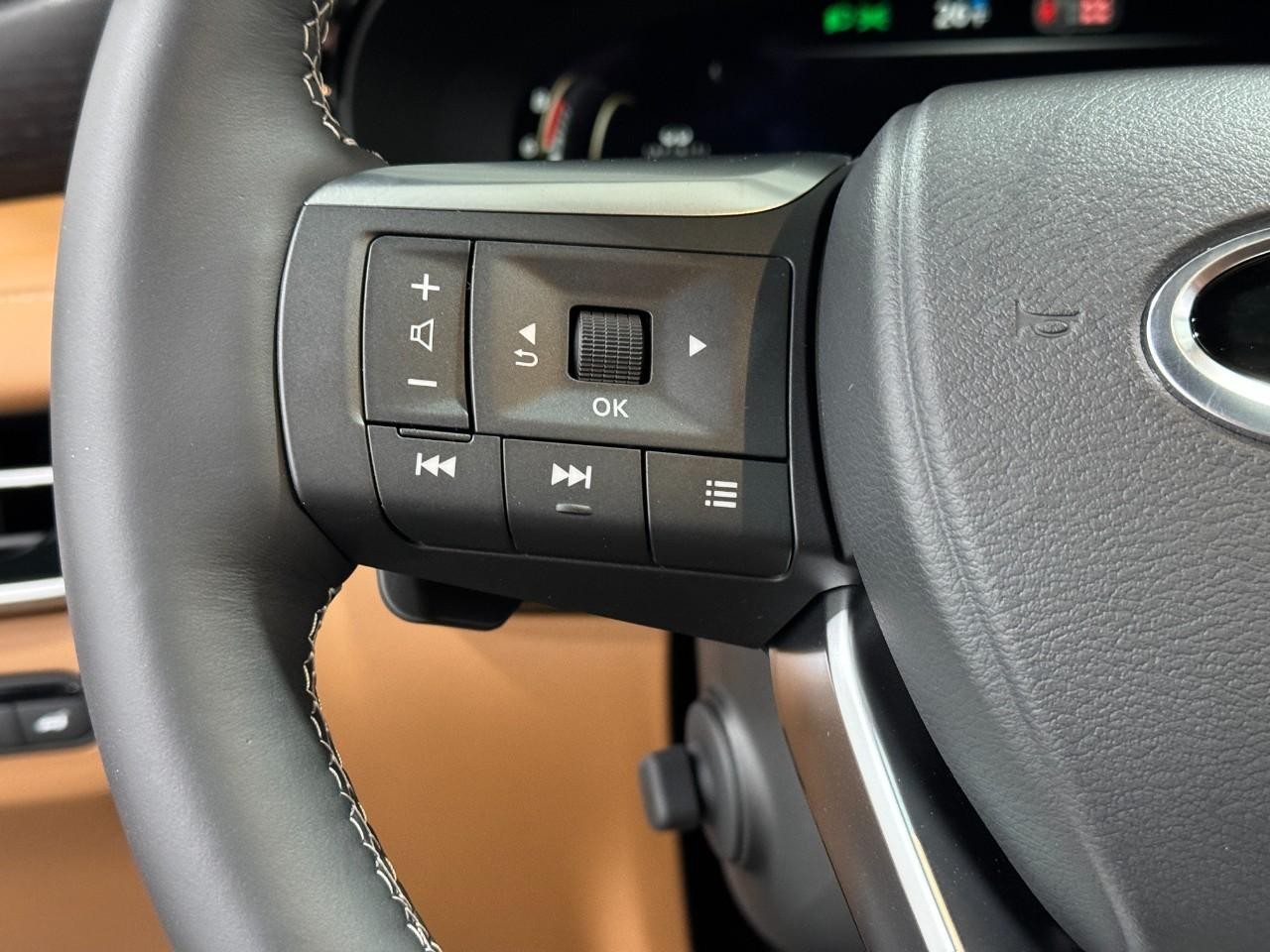 INFINITI QX60 Vehicle Full-screen Gallery Image 33