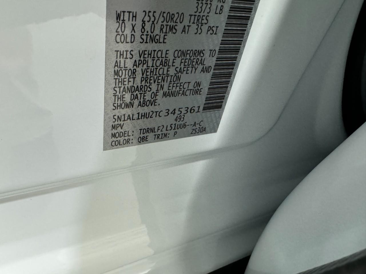 INFINITI QX60 Vehicle Full-screen Gallery Image 37