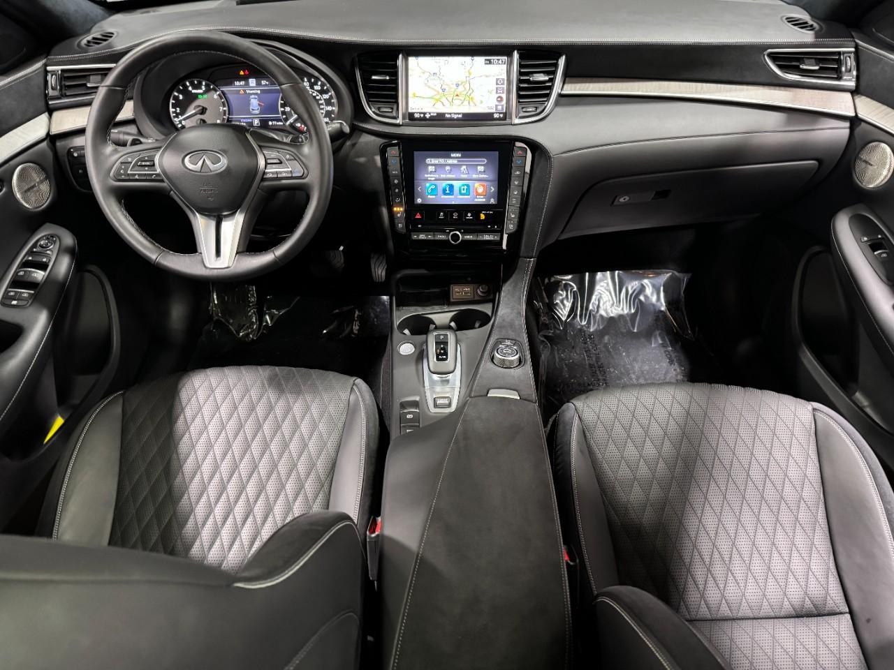 INFINITI QX50 Vehicle Full-screen Gallery Image 13