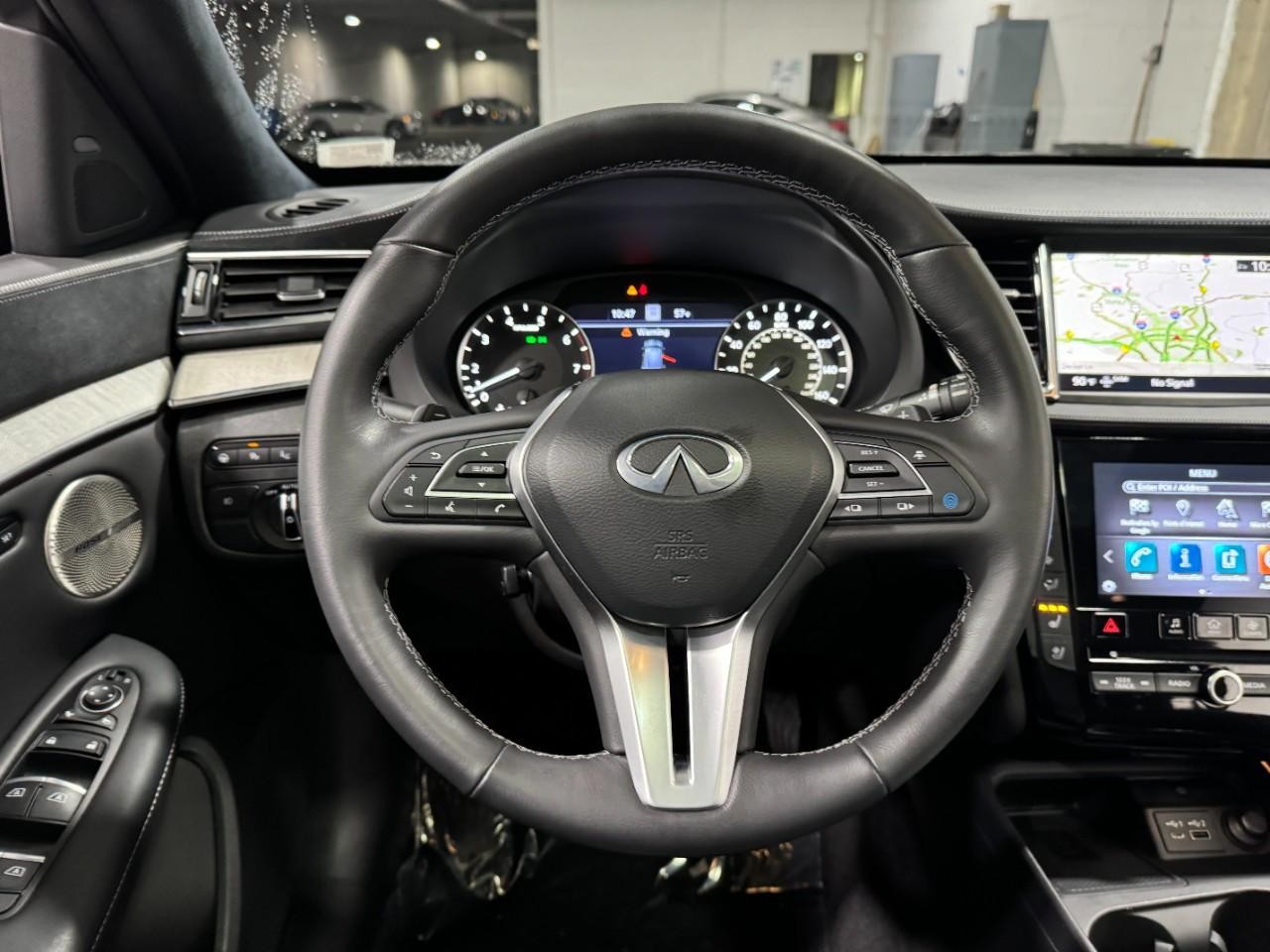 INFINITI QX50 Vehicle Full-screen Gallery Image 14