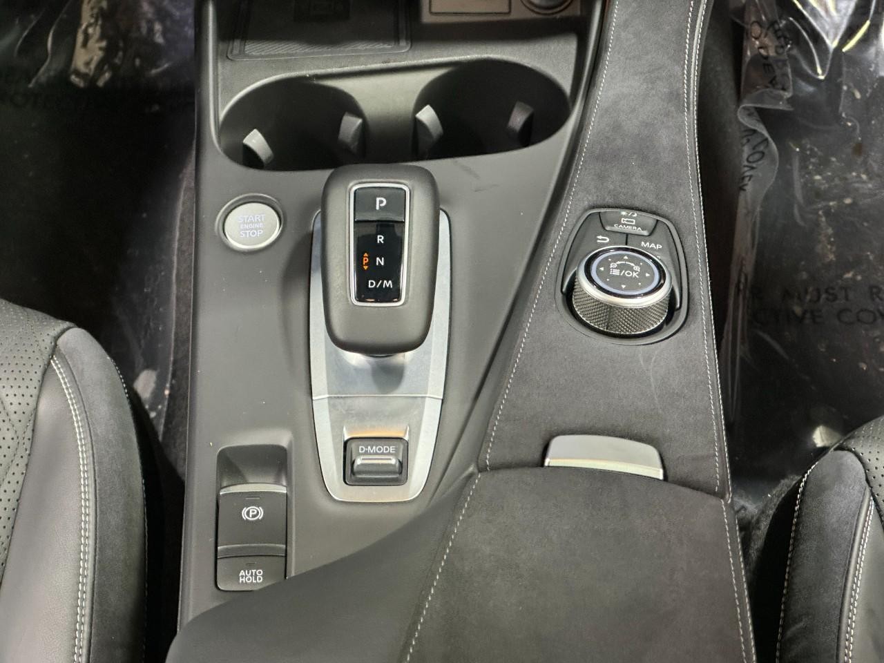 INFINITI QX50 Vehicle Full-screen Gallery Image 17