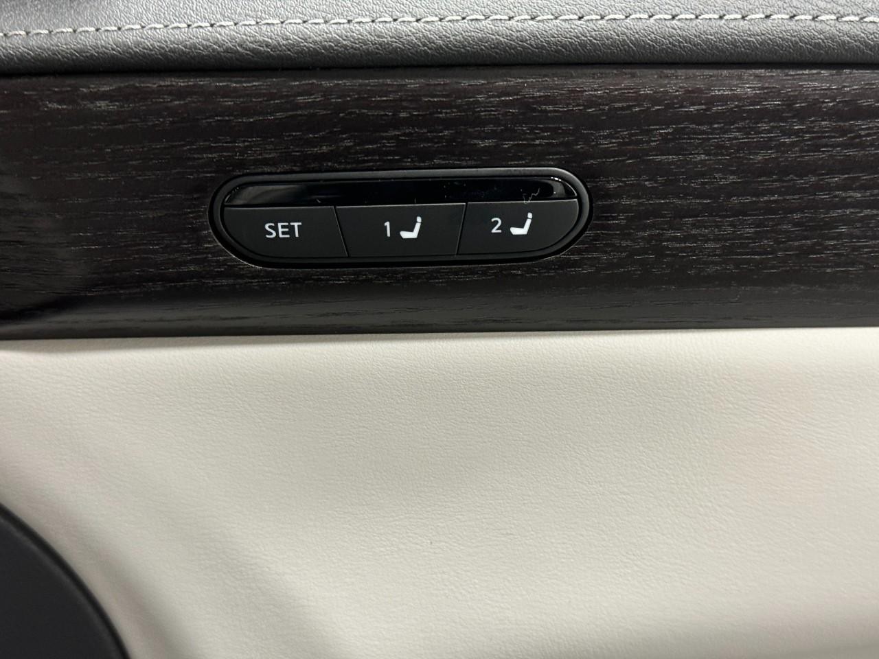 INFINITI QX60 Vehicle Full-screen Gallery Image 24