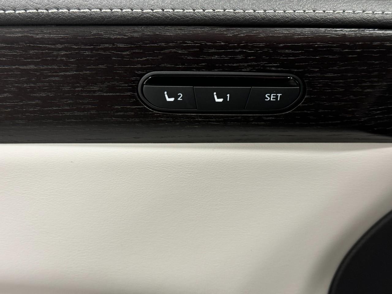 INFINITI QX60 Vehicle Full-screen Gallery Image 26