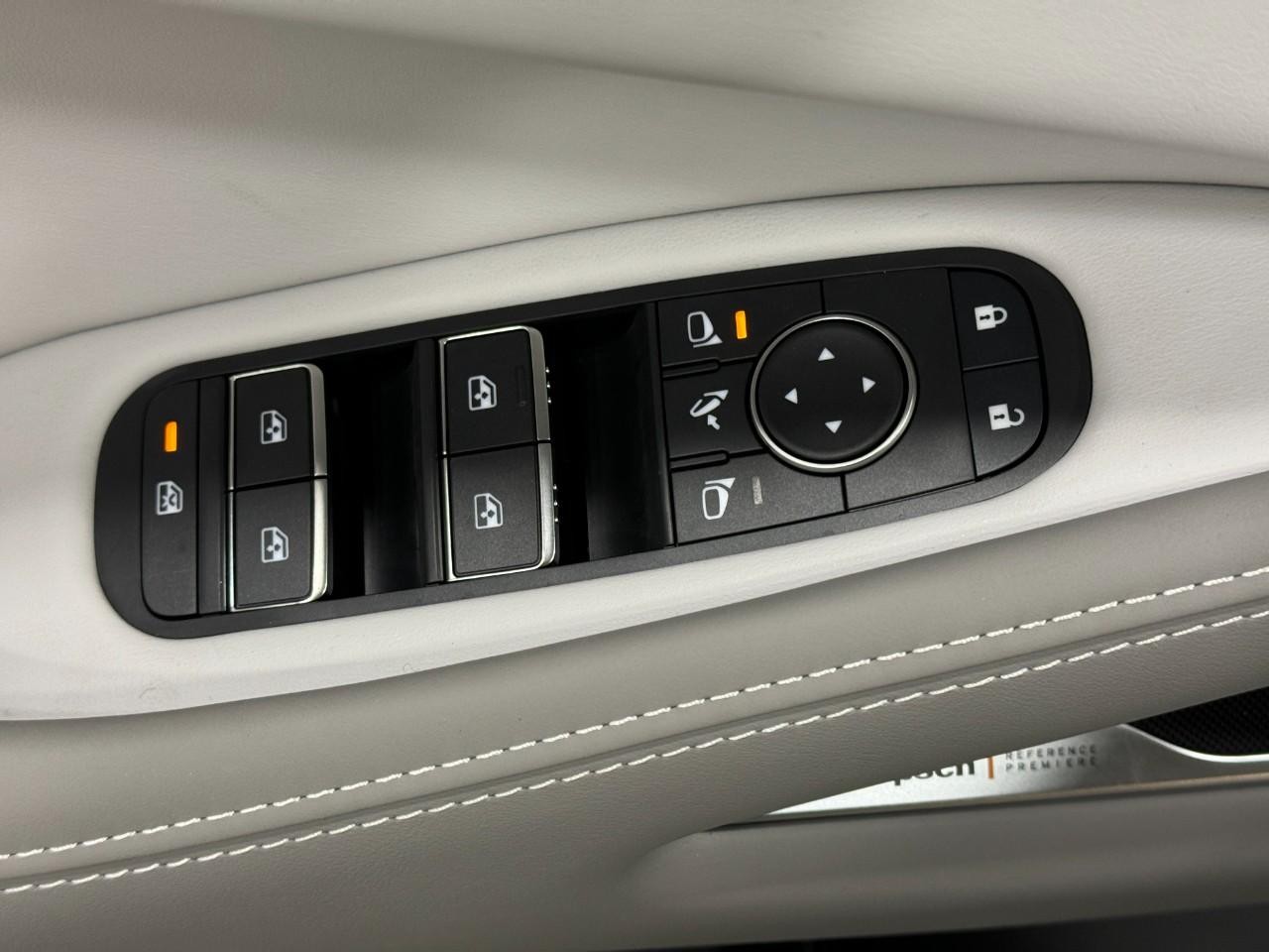 INFINITI QX60 Vehicle Full-screen Gallery Image 27