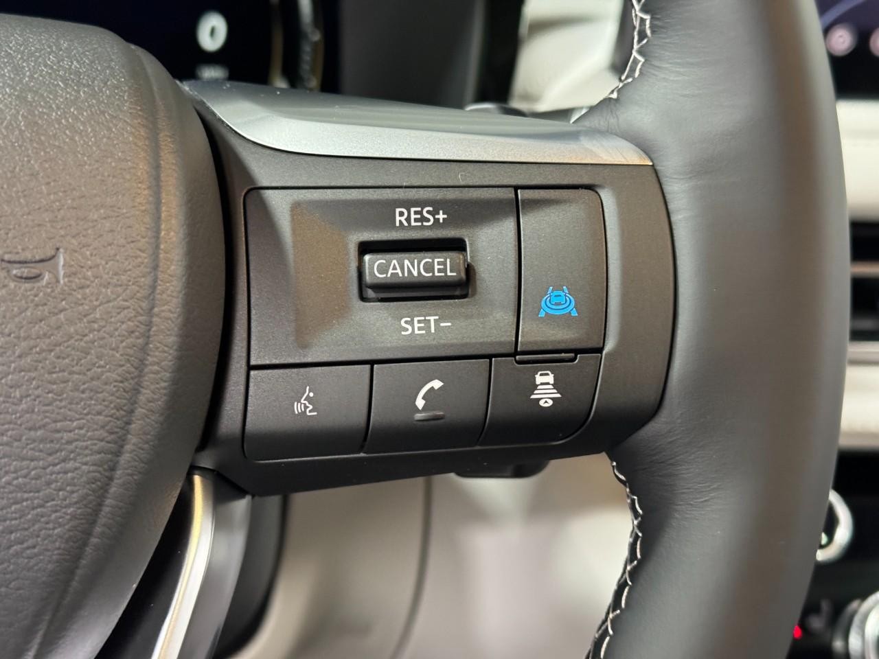 INFINITI QX60 Vehicle Full-screen Gallery Image 33