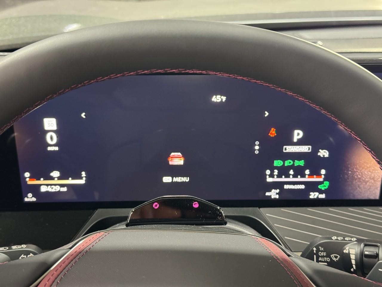 INFINITI QX80 Vehicle Full-screen Gallery Image 34