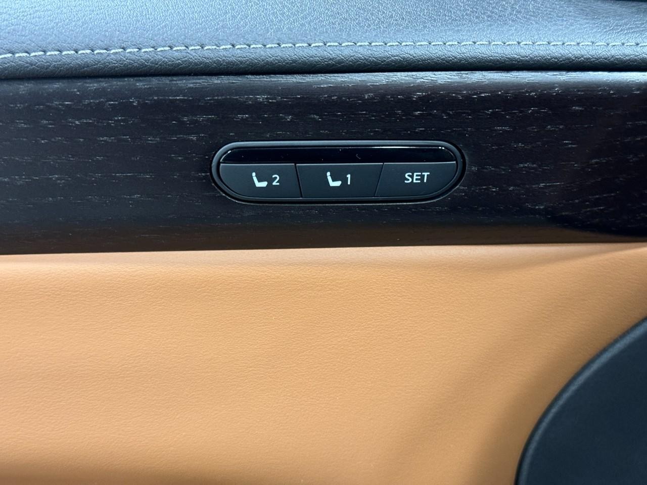 INFINITI QX60 Vehicle Full-screen Gallery Image 26