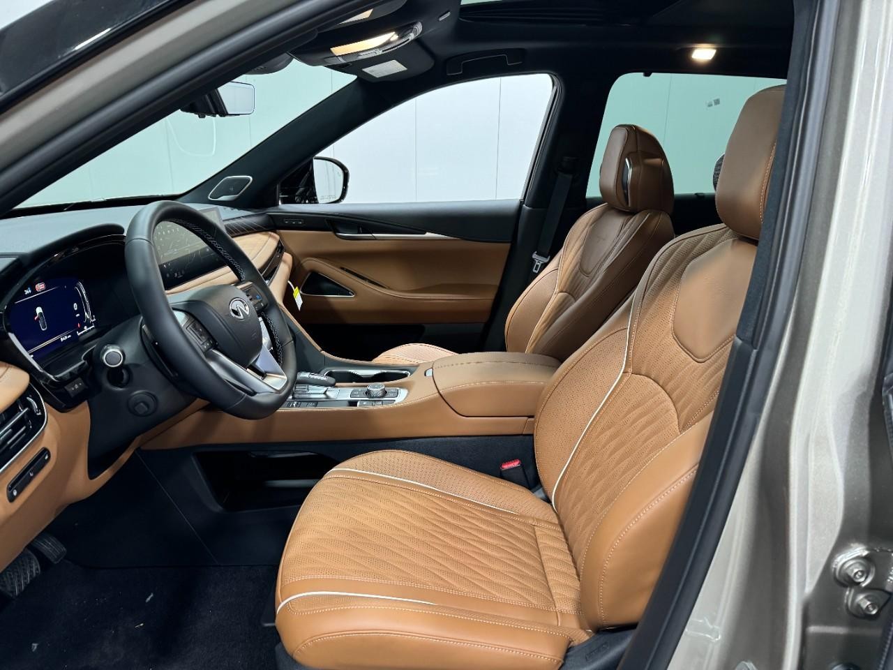 INFINITI QX60 Vehicle Full-screen Gallery Image 29