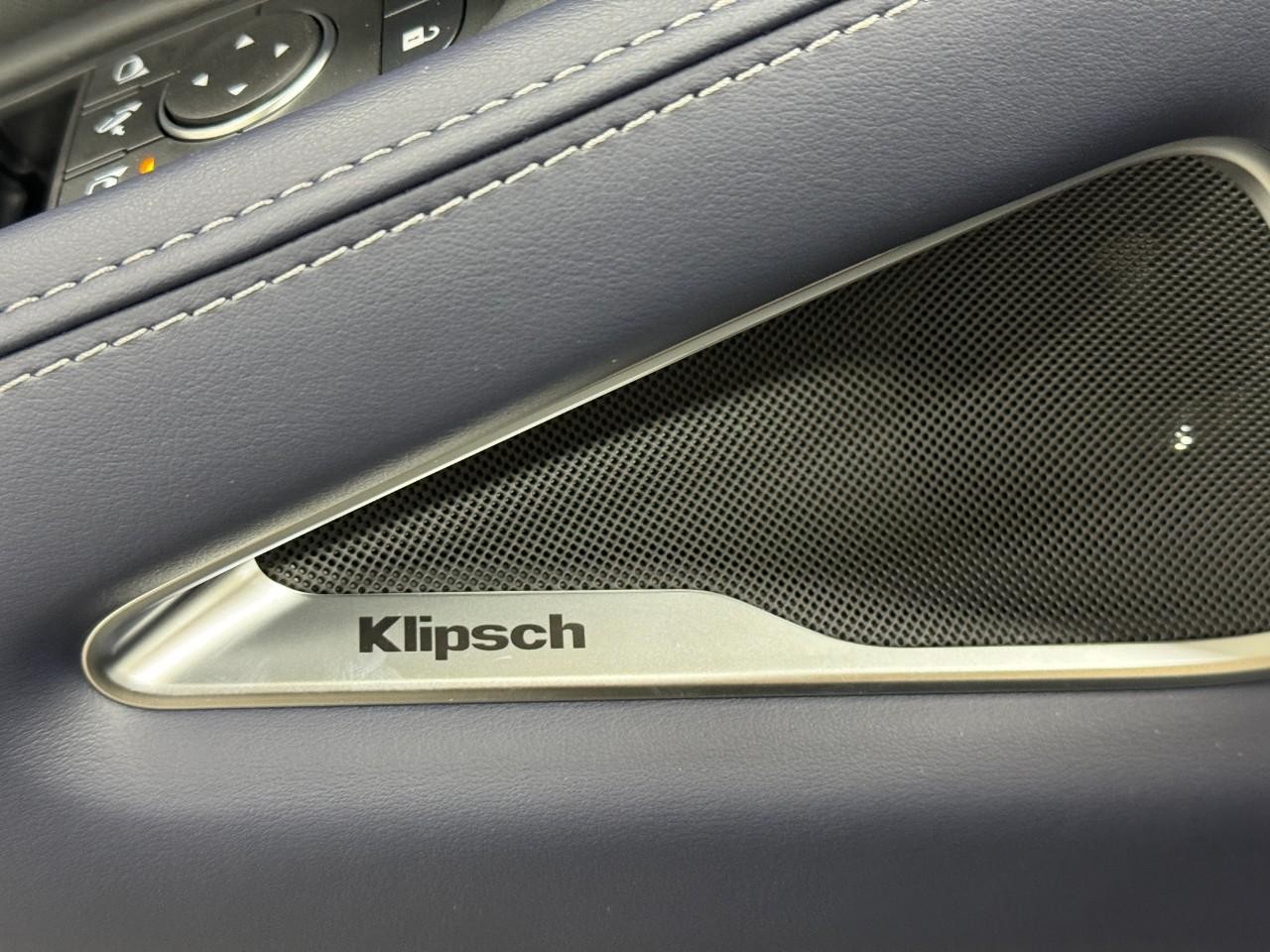 INFINITI QX60 Vehicle Full-screen Gallery Image 27