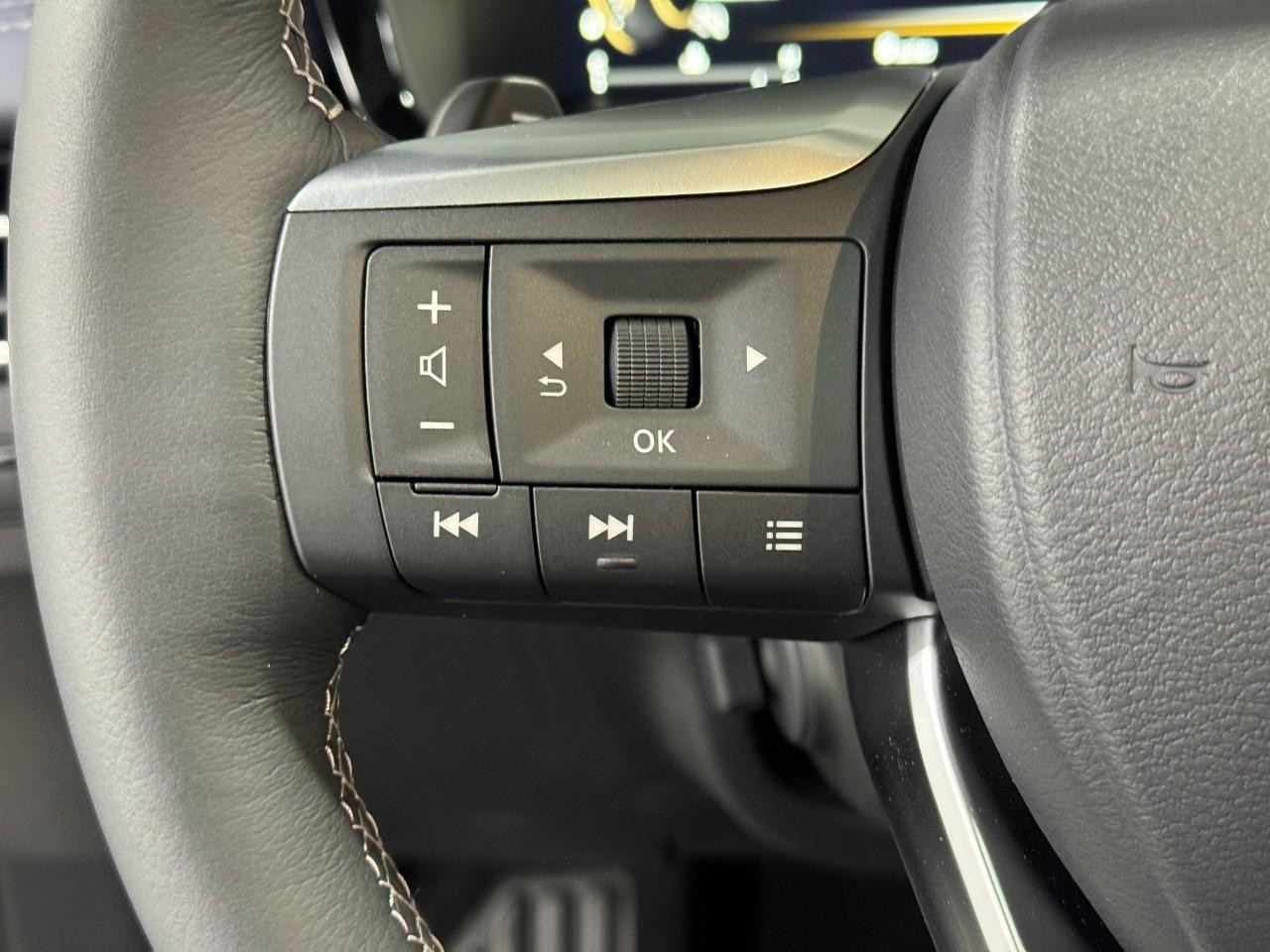 INFINITI QX60 Vehicle Full-screen Gallery Image 32