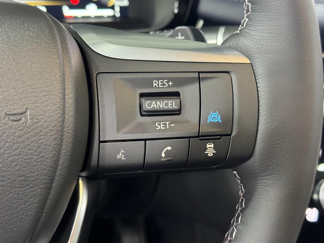 INFINITI QX60 Vehicle Full-screen Gallery Image 33