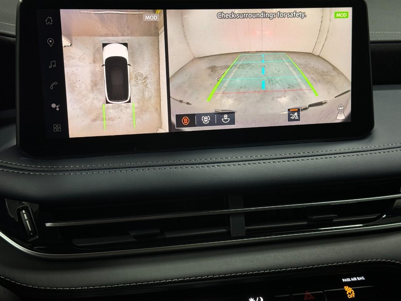 INFINITI QX60 Vehicle Full-screen Gallery Image 35