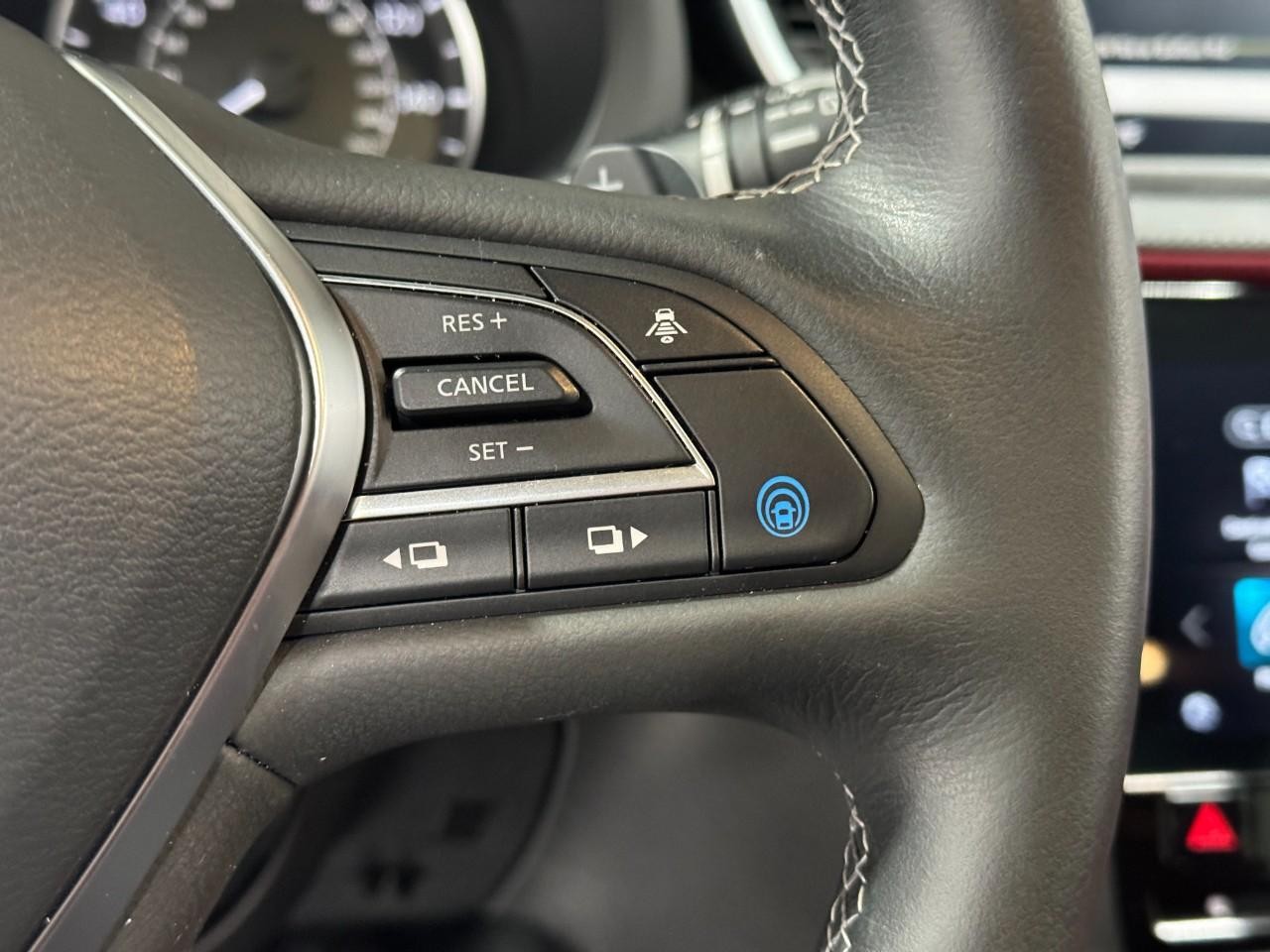 INFINITI QX55 Vehicle Full-screen Gallery Image 30