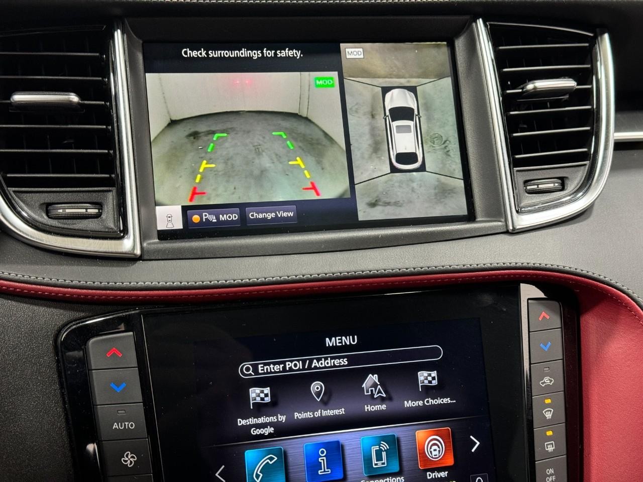 INFINITI QX55 Vehicle Full-screen Gallery Image 32