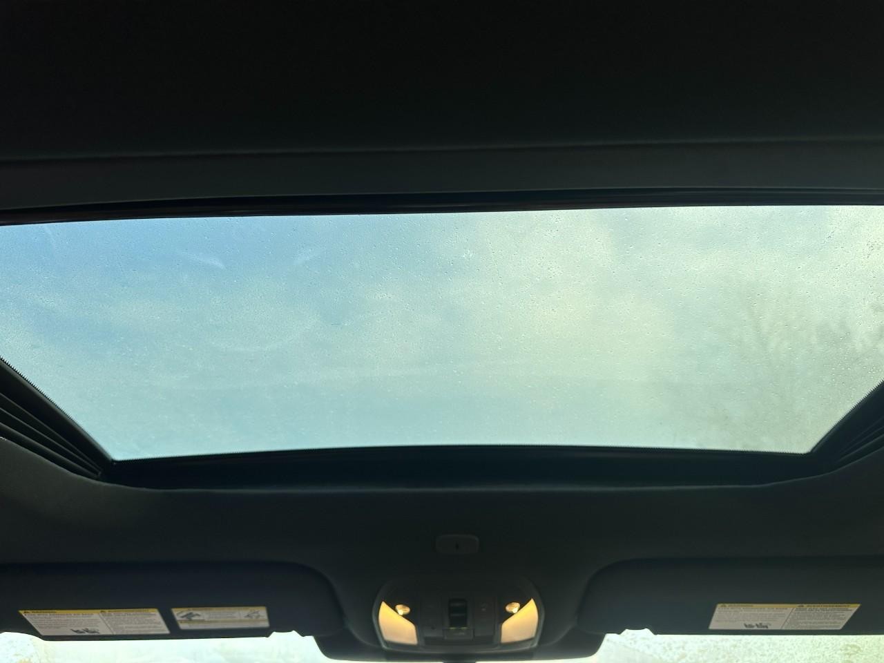 INFINITI QX60 Vehicle Full-screen Gallery Image 13