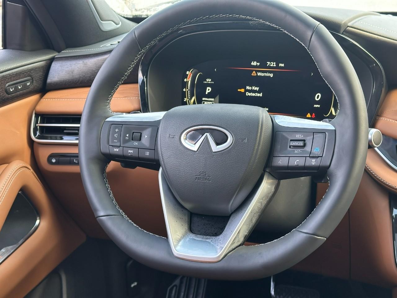 INFINITI QX60 Vehicle Full-screen Gallery Image 15