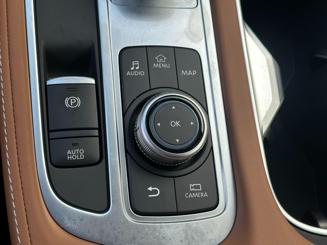 INFINITI QX60 Vehicle Full-screen Gallery Image 32