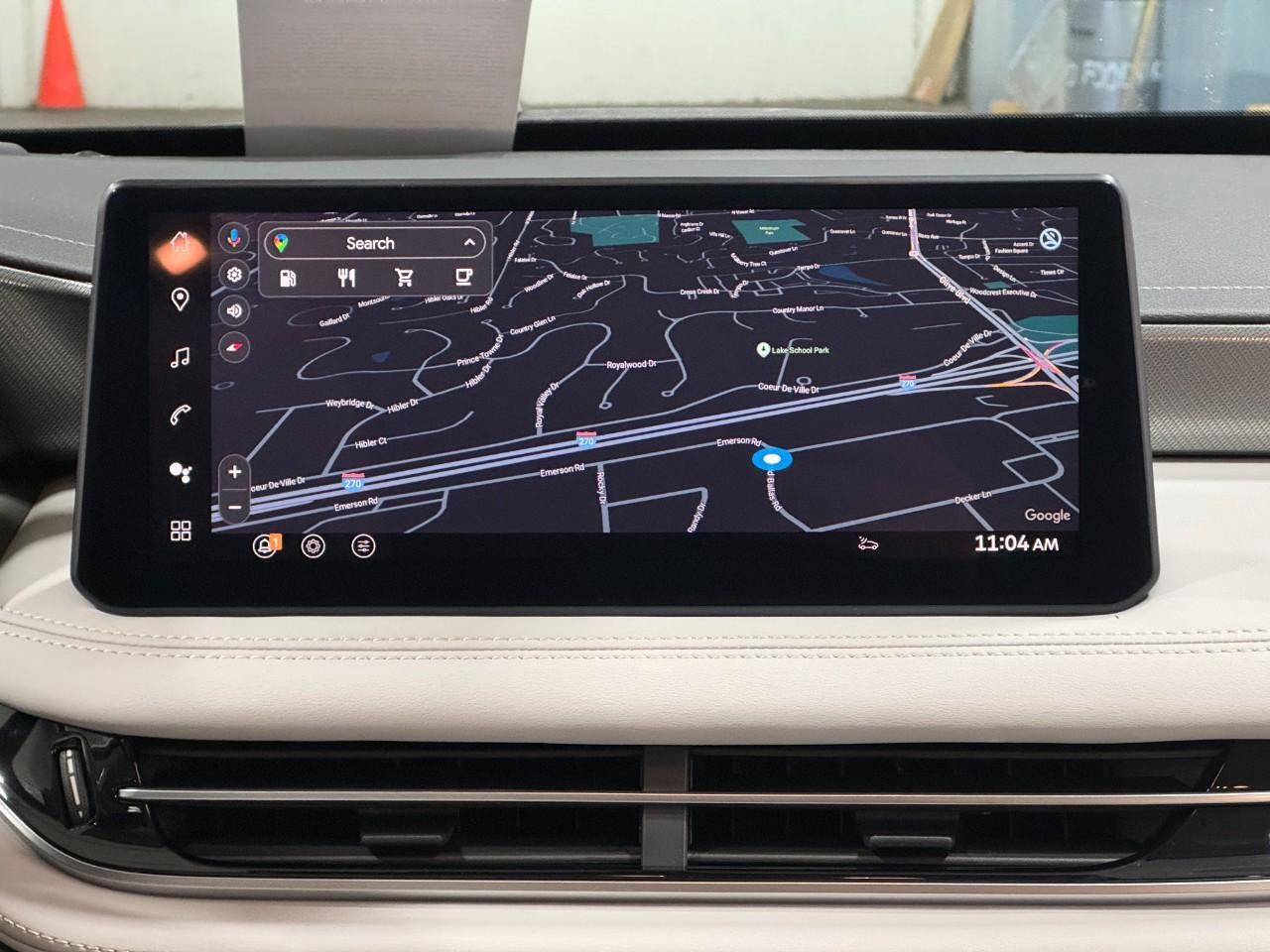 INFINITI QX60 Vehicle Full-screen Gallery Image 17