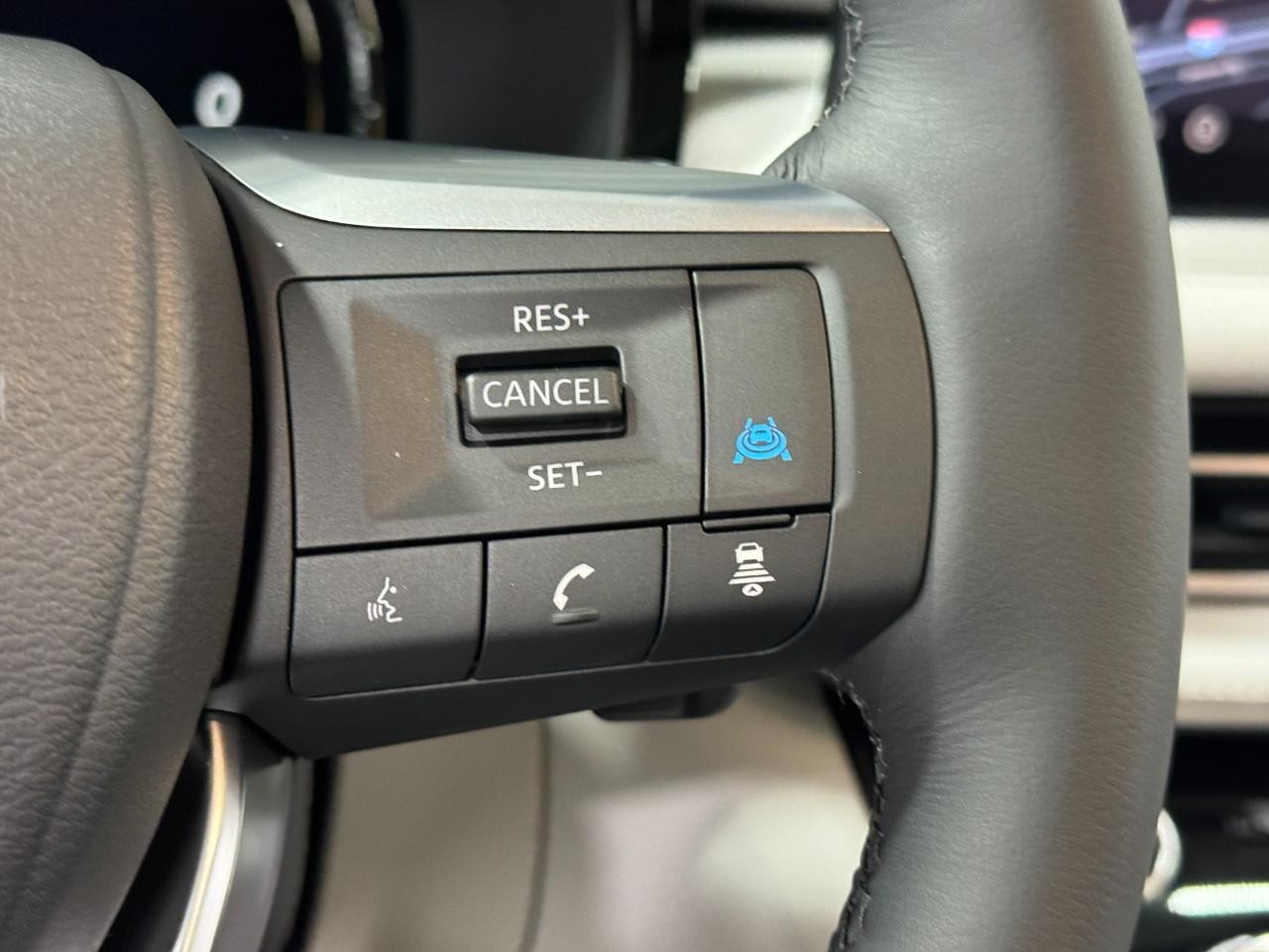 INFINITI QX60 Vehicle Full-screen Gallery Image 33