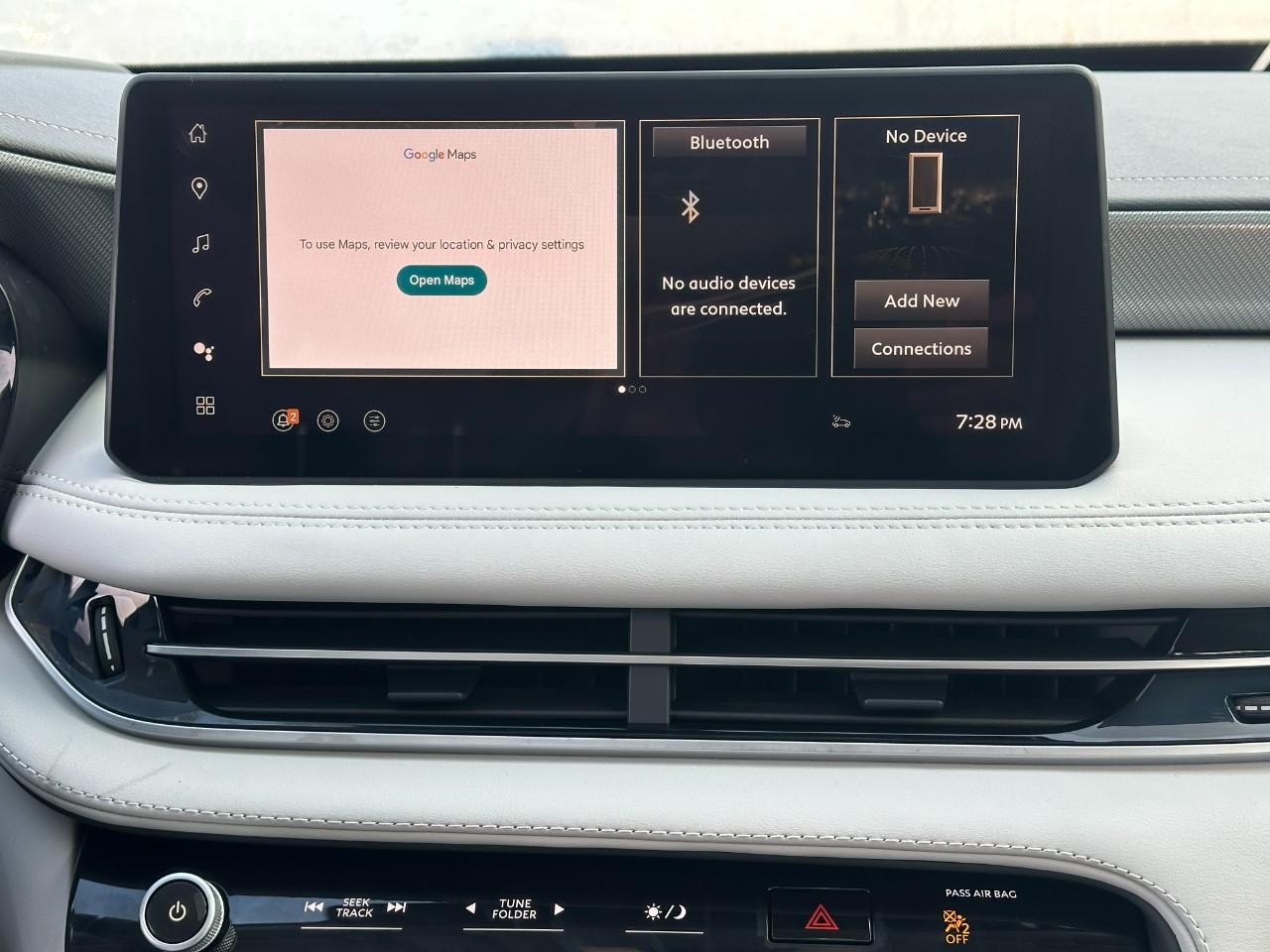 INFINITI QX60 Vehicle Full-screen Gallery Image 16