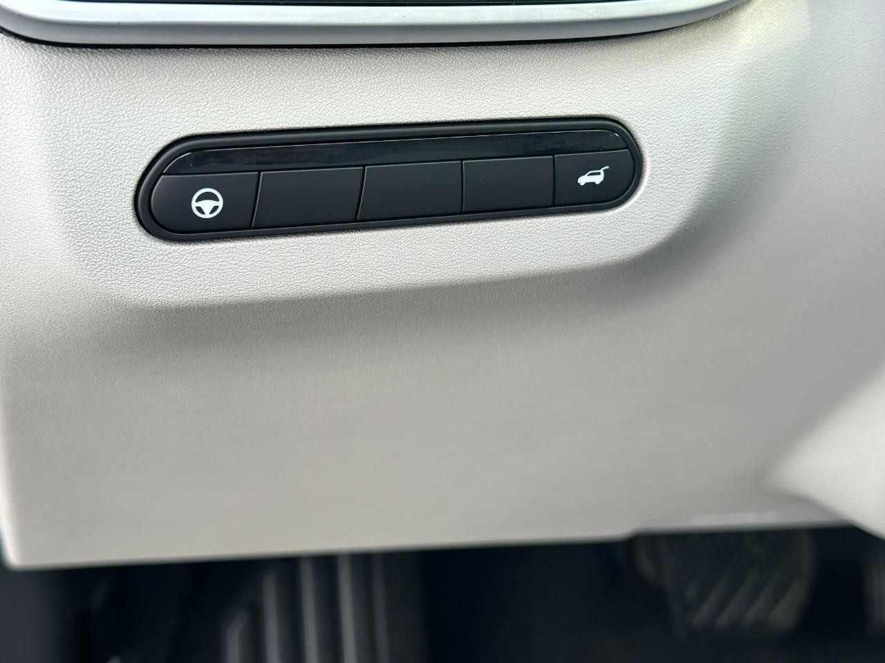 INFINITI QX60 Vehicle Full-screen Gallery Image 26