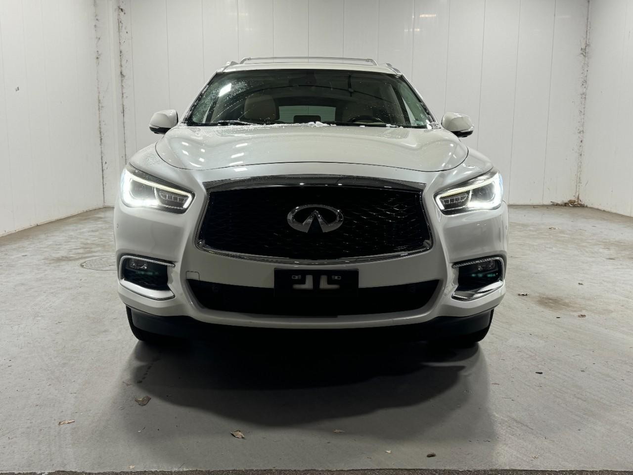 INFINITI QX60 Vehicle Full-screen Gallery Image 07