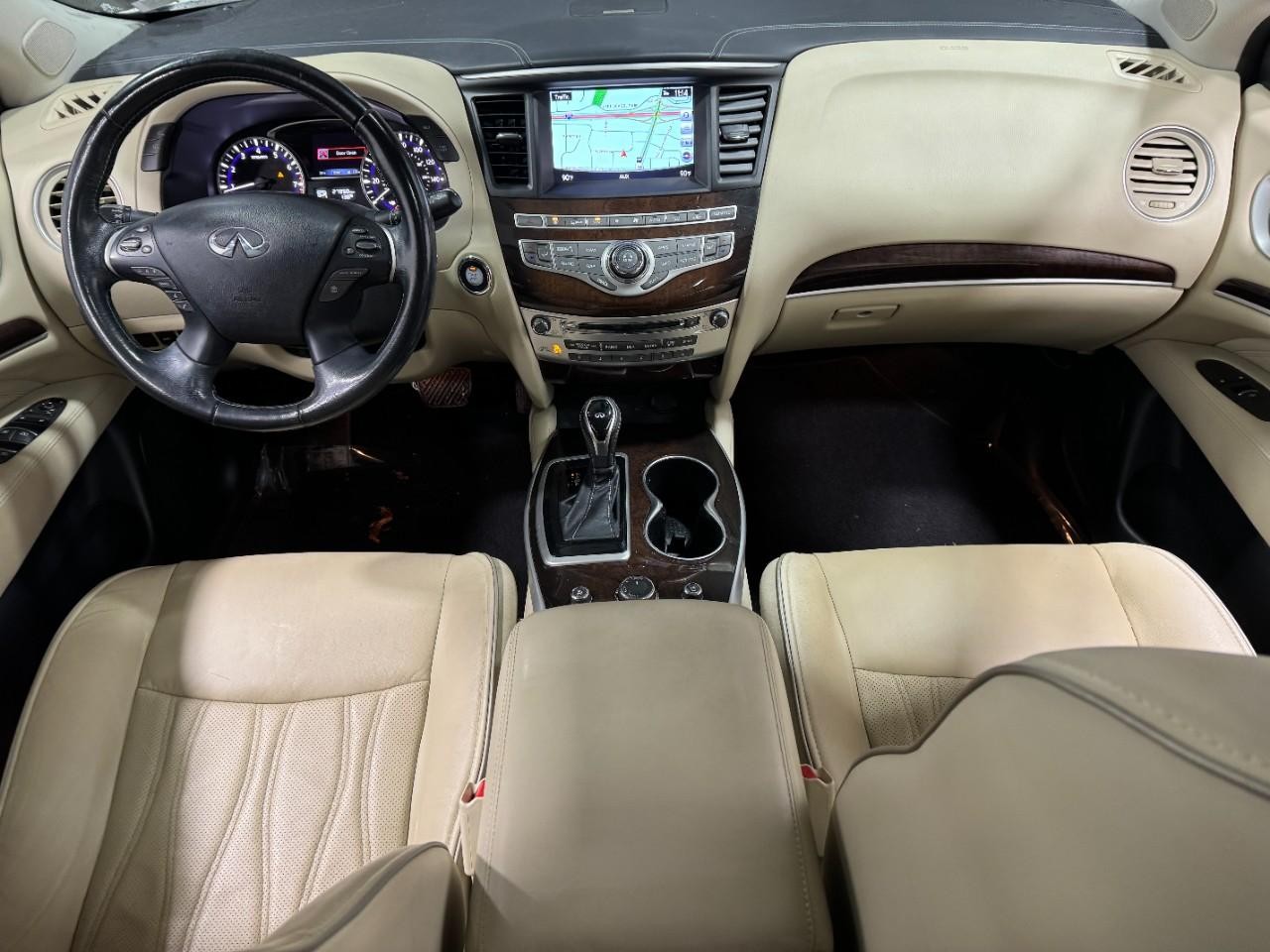 INFINITI QX60 Vehicle Full-screen Gallery Image 15