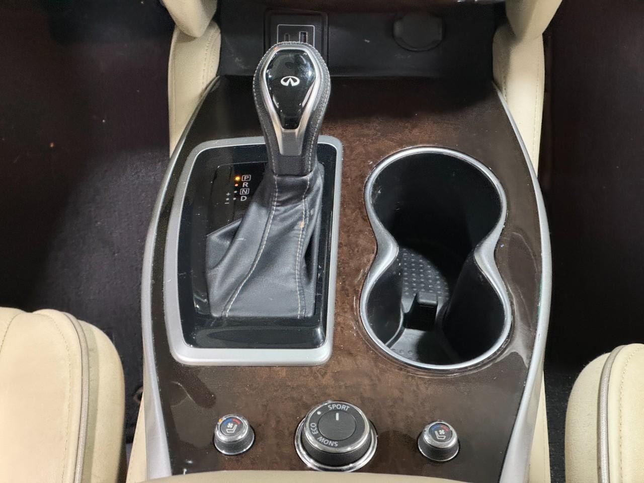 INFINITI QX60 Vehicle Full-screen Gallery Image 19