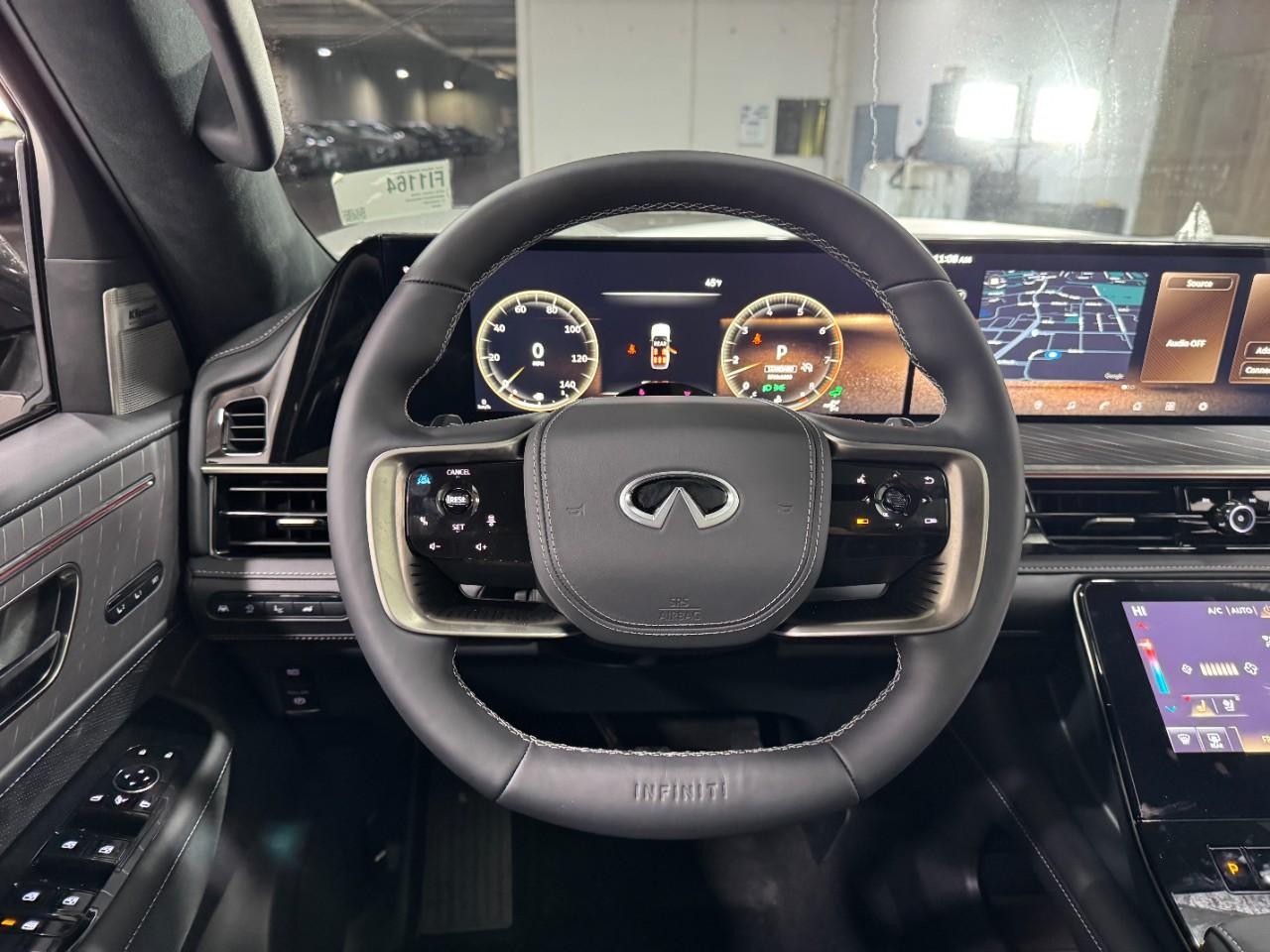 INFINITI QX80 Vehicle Full-screen Gallery Image 14