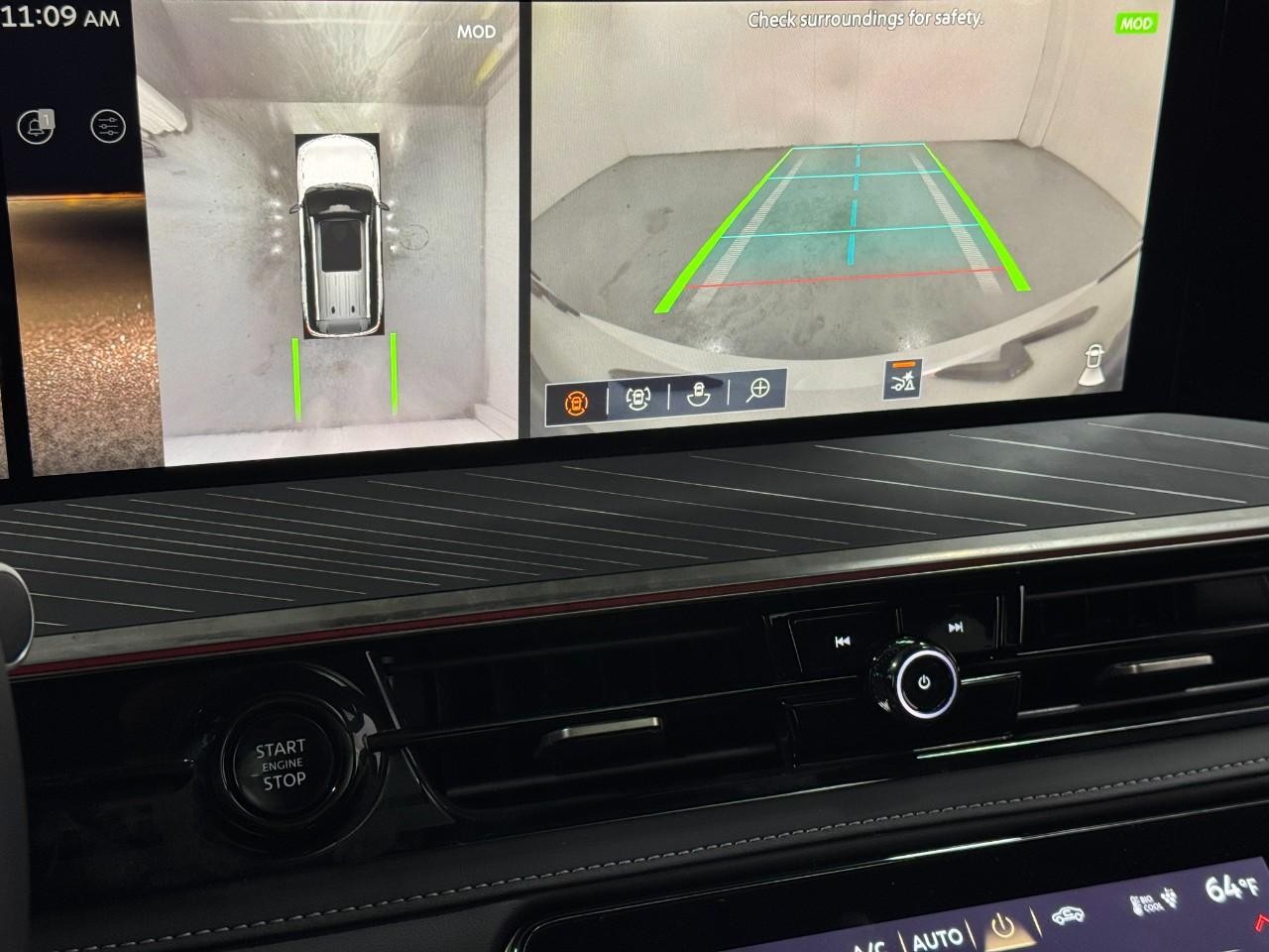 INFINITI QX80 Vehicle Full-screen Gallery Image 33