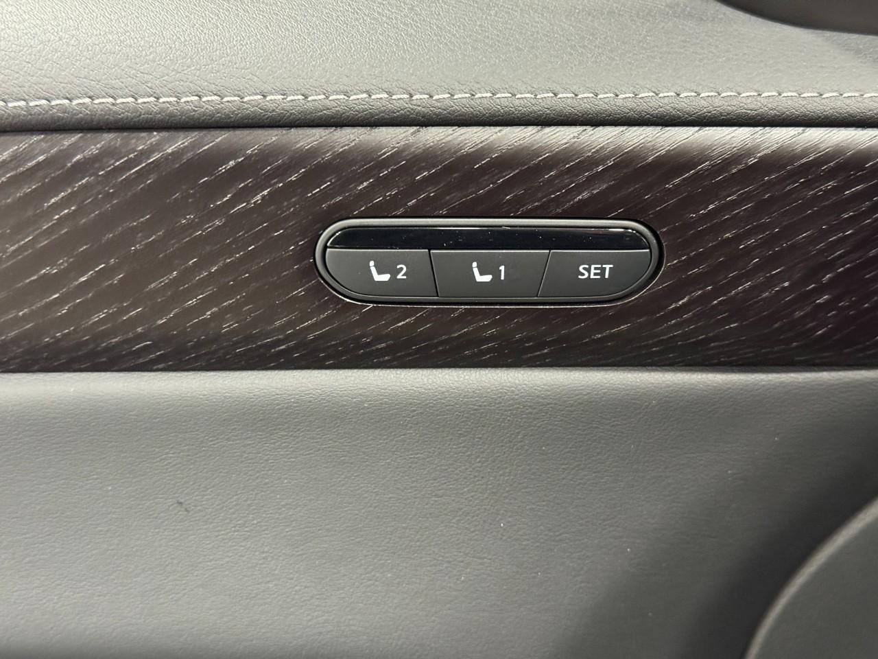 INFINITI QX60 Vehicle Full-screen Gallery Image 25