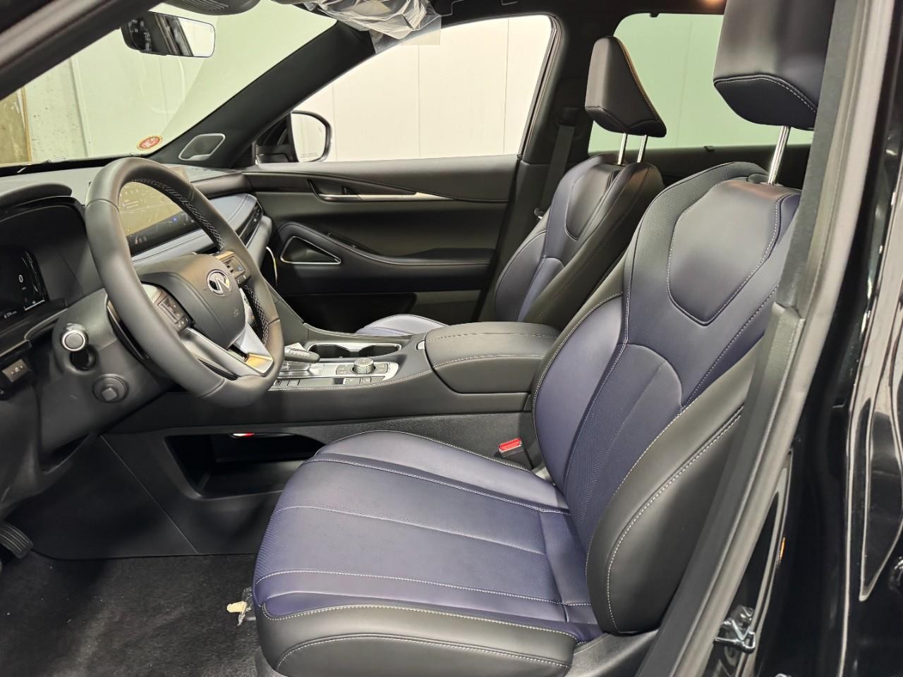 INFINITI QX60 Vehicle Full-screen Gallery Image 28