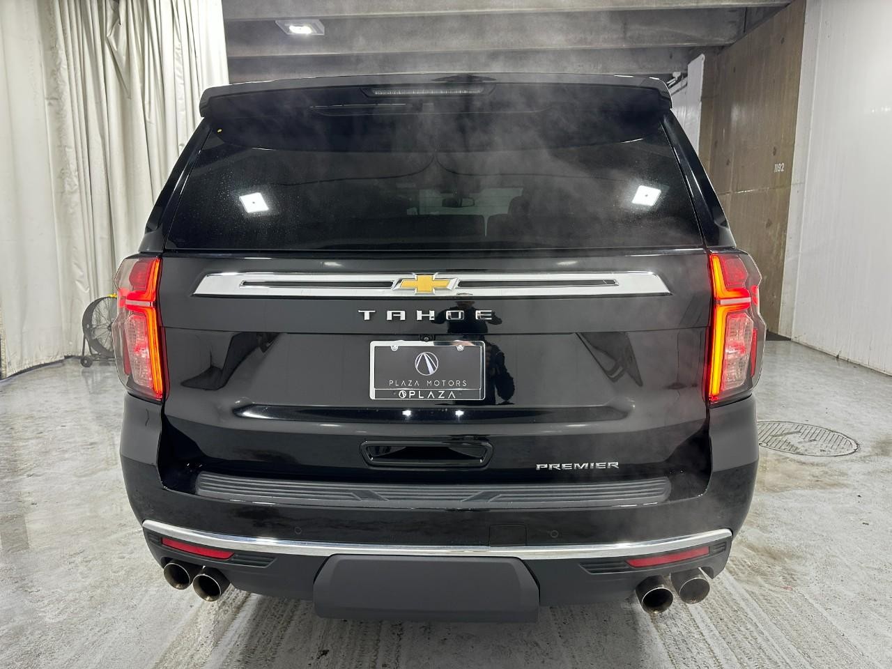 Chevrolet Tahoe Vehicle Full-screen Gallery Image 4