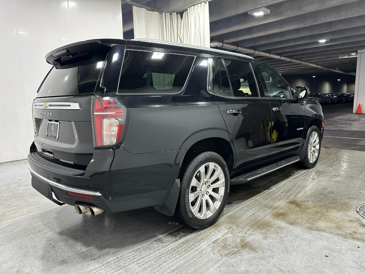 Chevrolet Tahoe Vehicle Full-screen Gallery Image 8