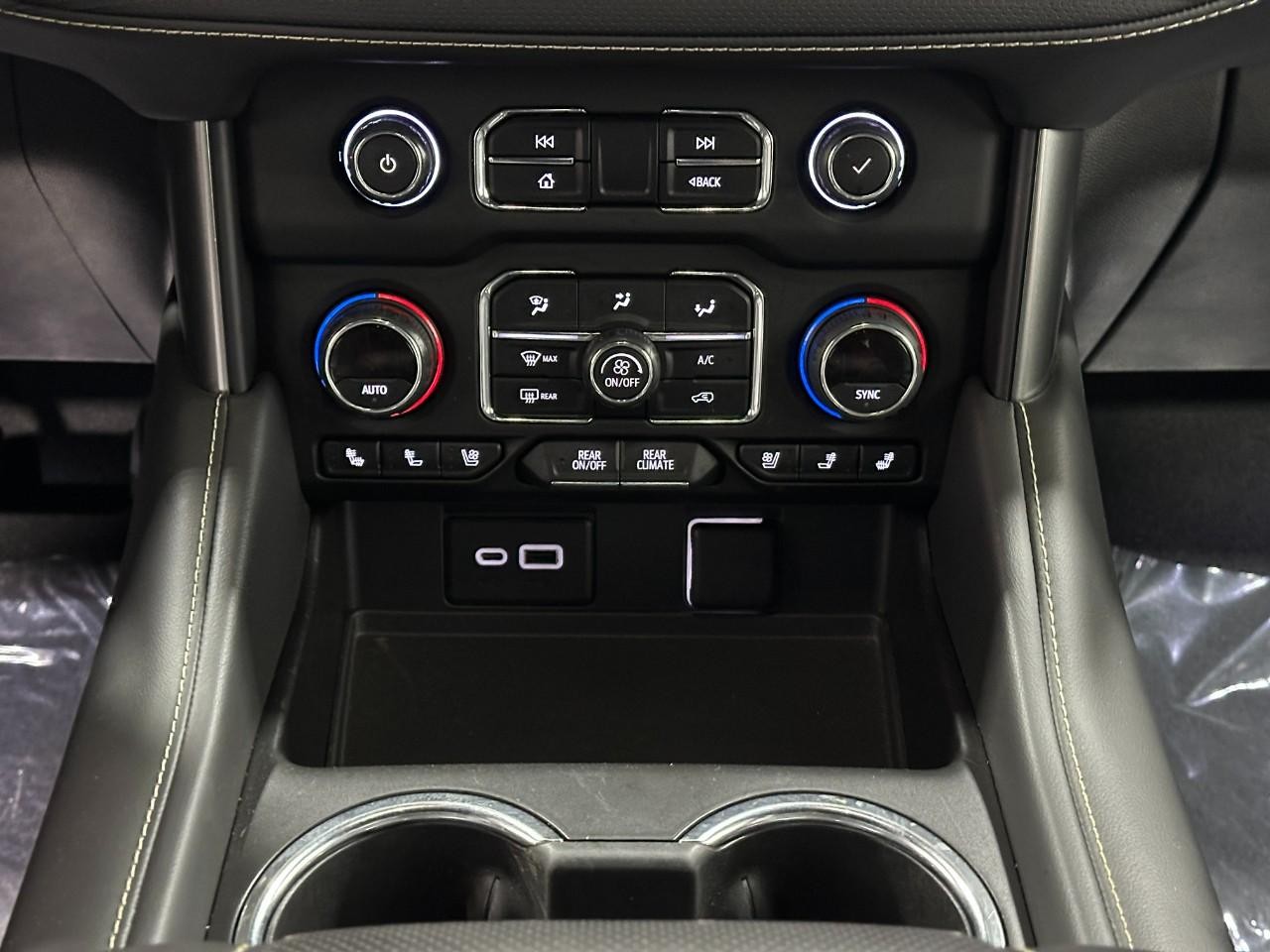 Chevrolet Tahoe Vehicle Full-screen Gallery Image 18